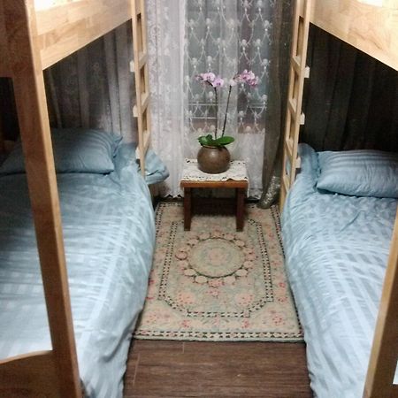 K Star Road Guesthouse - Hostel Сеул Екстериор снимка