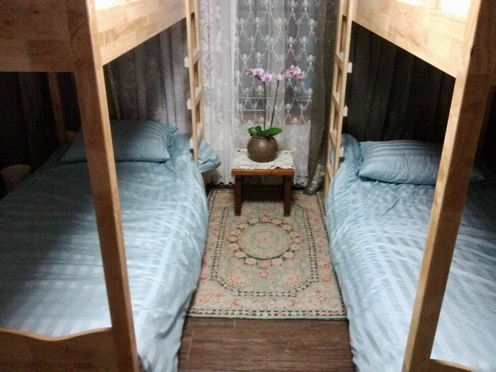 K Star Road Guesthouse - Hostel Сеул Екстериор снимка